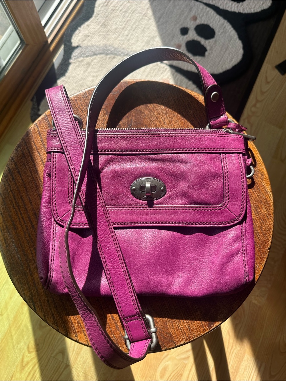 Leather Crossbody Bag in Magenta Fossil
